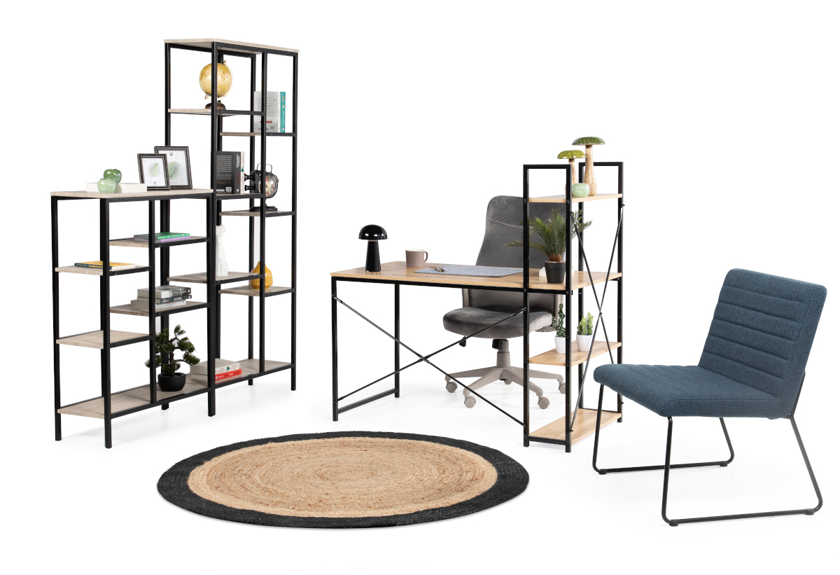 Απεικονίζεται το γραφείο σε μια σύνθεση επίπλων.